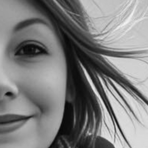 Meet your Posher, Kimberly - Picture 2 of 2